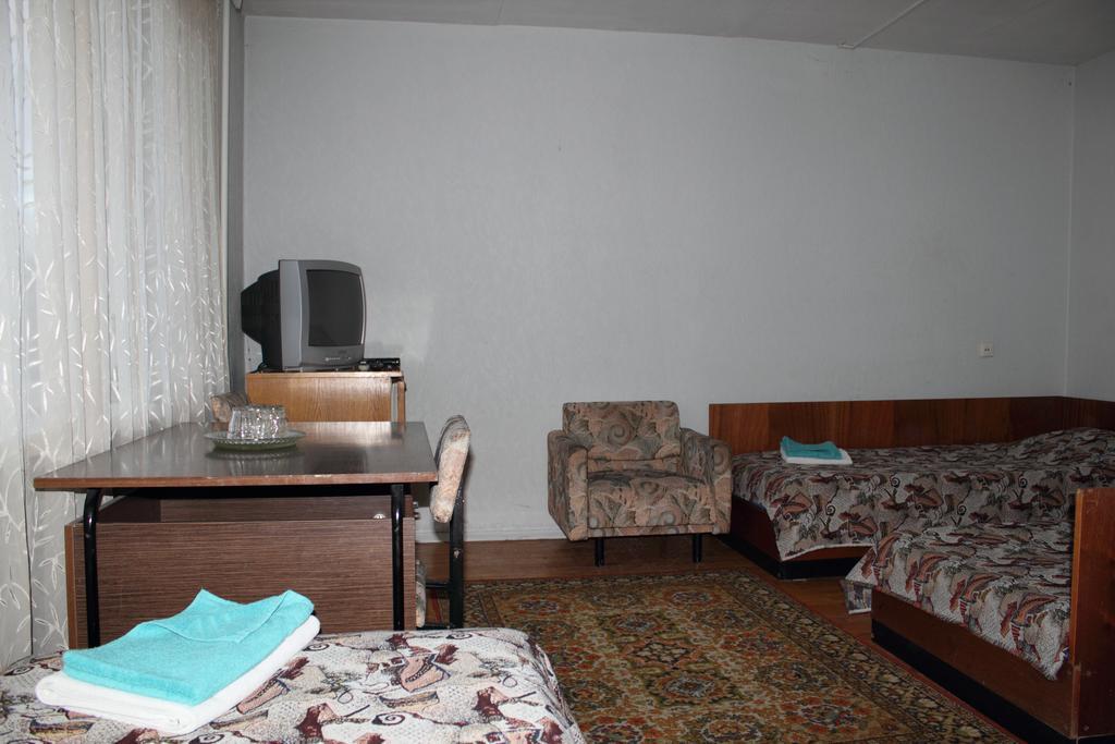 Hotell Paeaesuke Jõhvi Zimmer foto