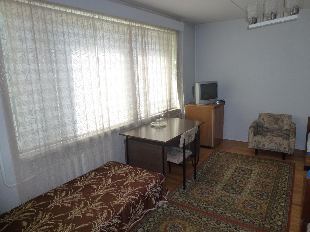 Hotell Paeaesuke Jõhvi Zimmer foto